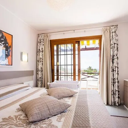 2 Bedroom For 4 People In Tenerife * אדחה